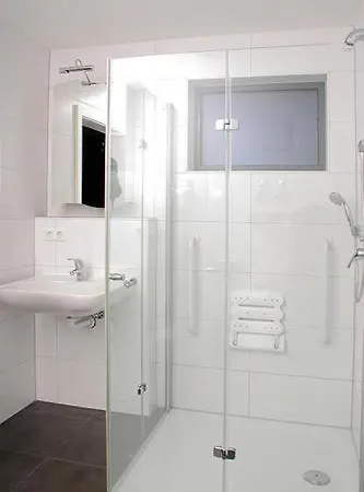 Aurora ברייסאך אם ריין